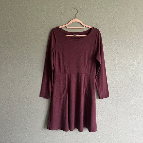 Toad&Co Dresses & Skirts - Toad & Co Burgundy Long Sleeve Jersey Knit Dress Medium